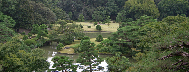 六義園